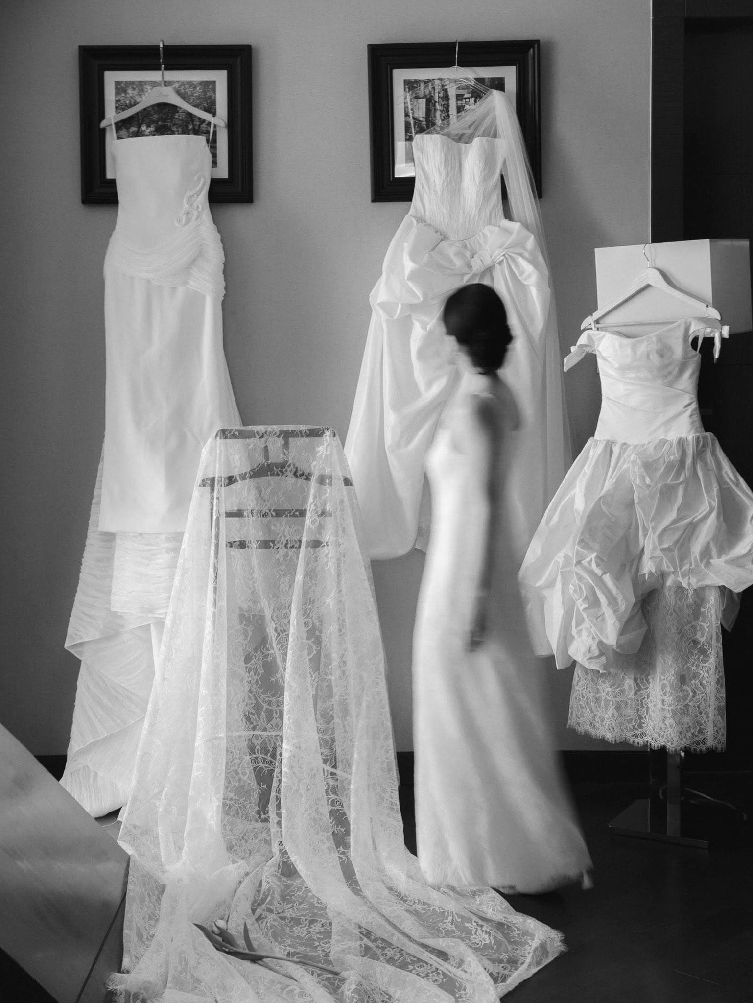 Gallery moment