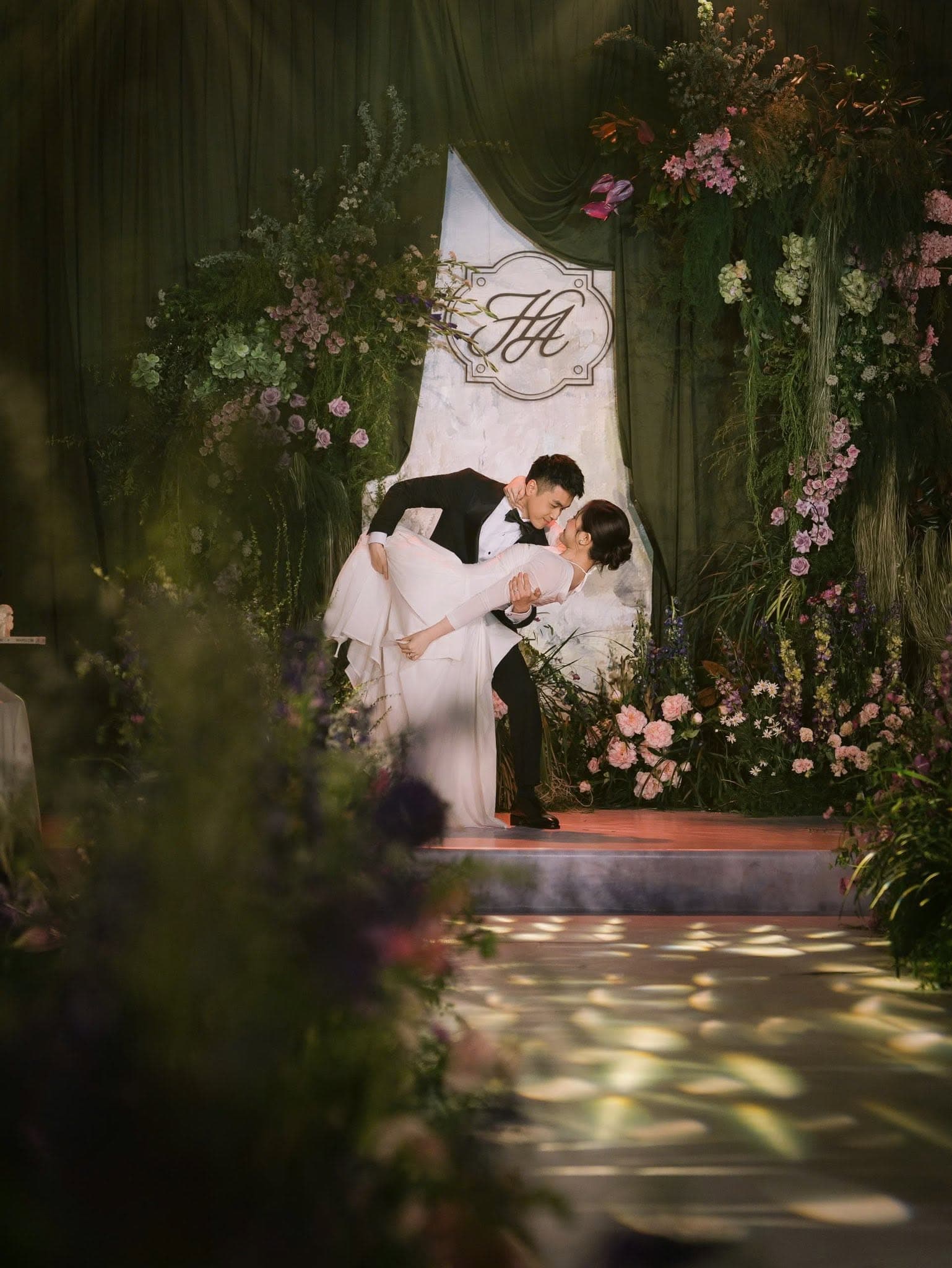 Gallery moment