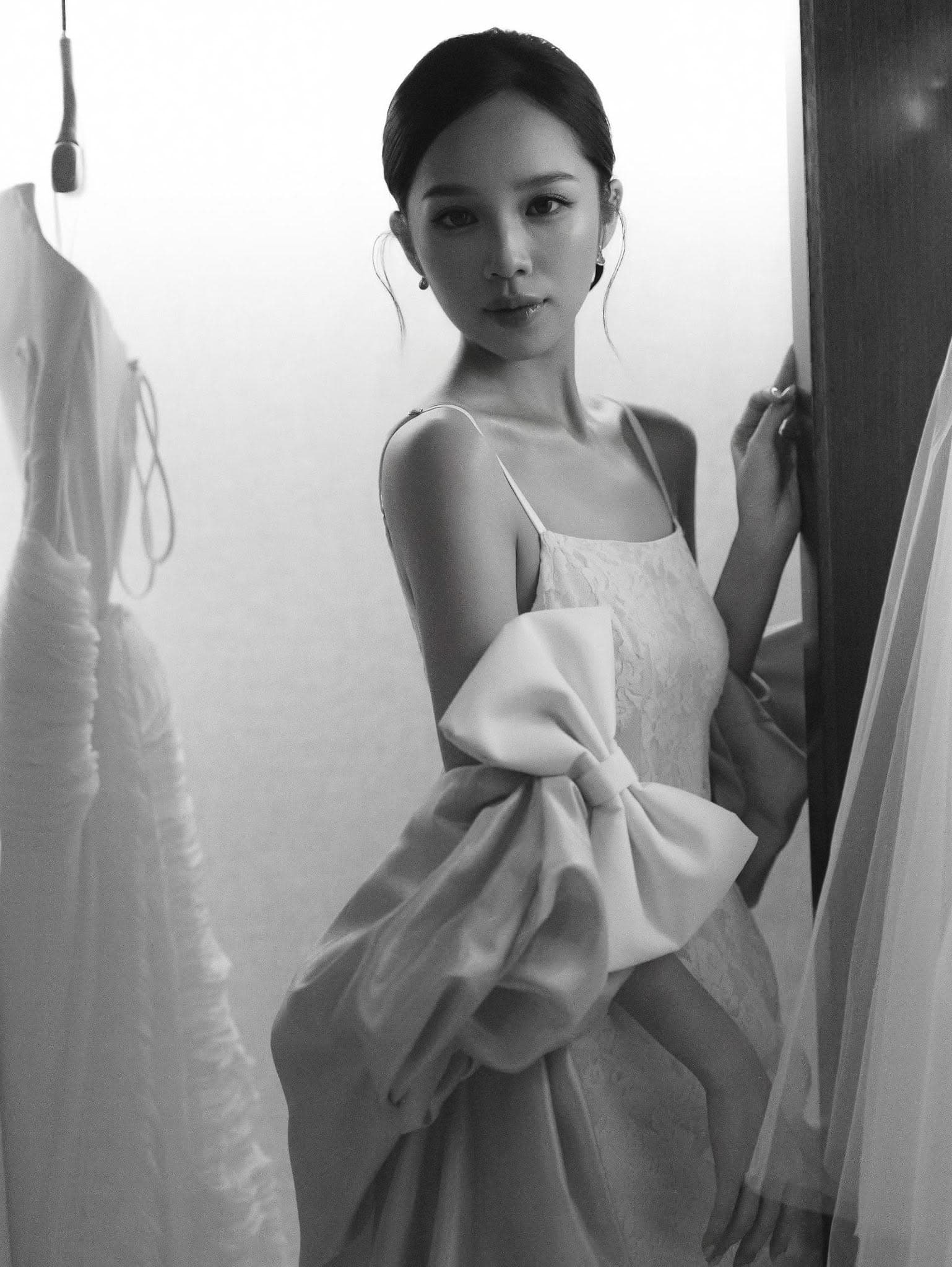 Bridal gown detail