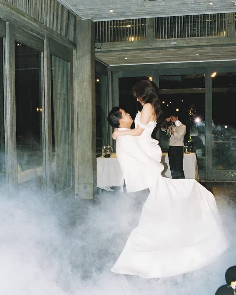 Nhat Anh & Anh Thu — moment 4