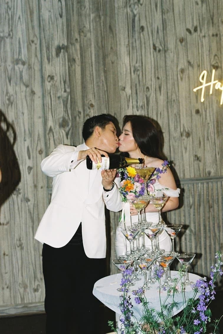 Nhat Anh & Anh Thu — moment 32