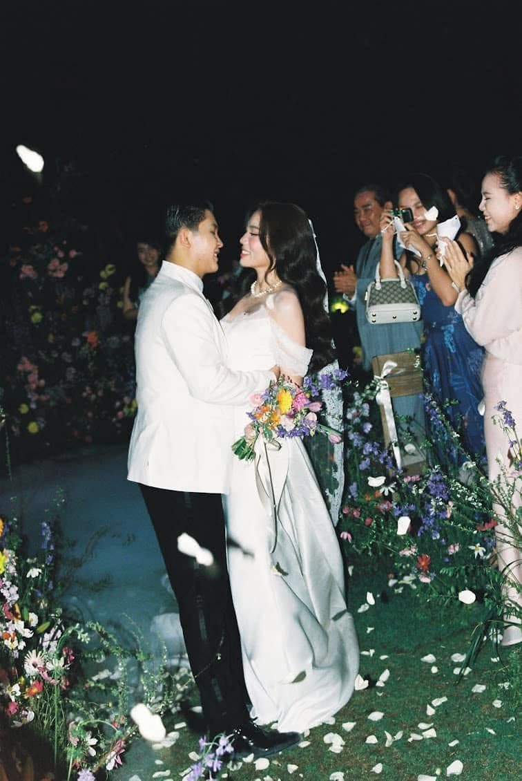 Nhat Anh & Anh Thu — moment 31