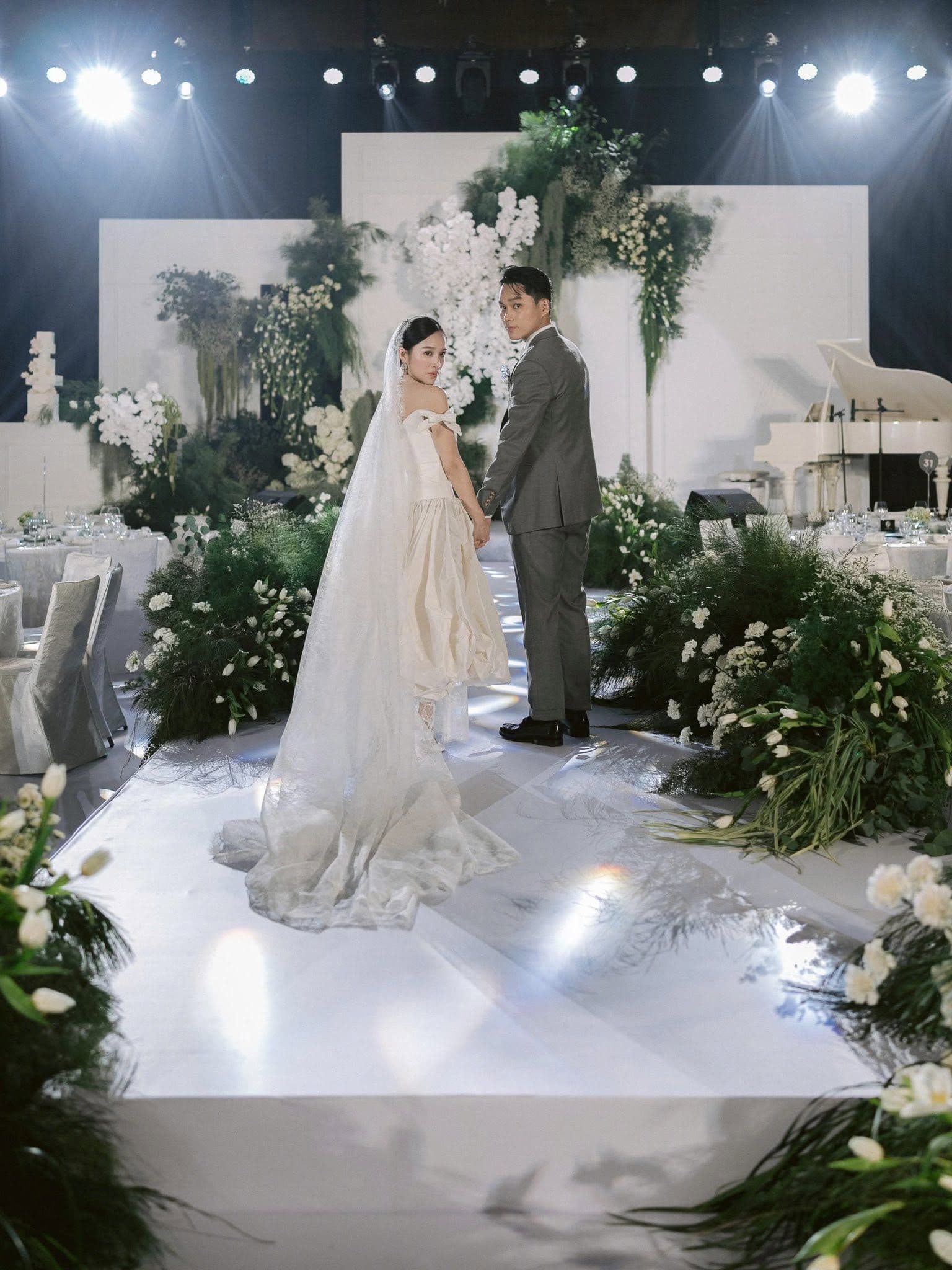 Chau & Duc — moment 12